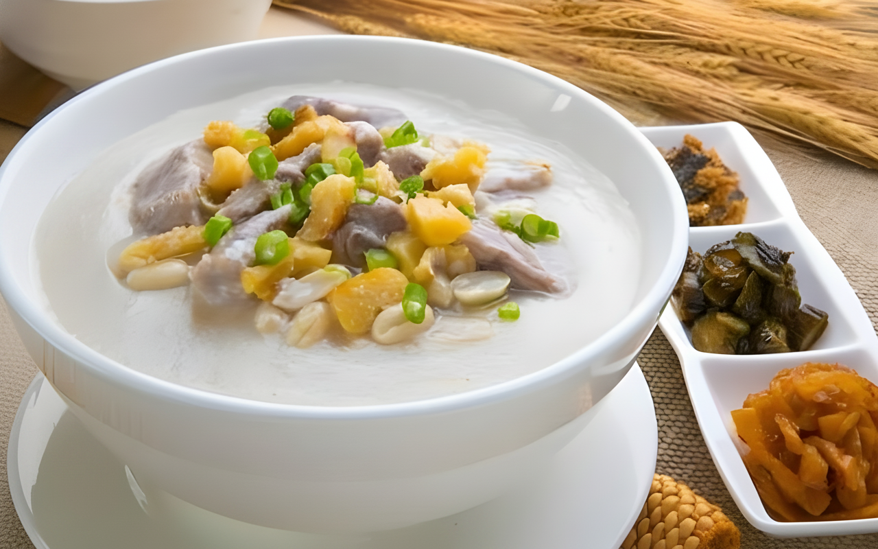 A5. Pork Bone, Dried Stockfish and Peanut Hot Pot Congee (S)