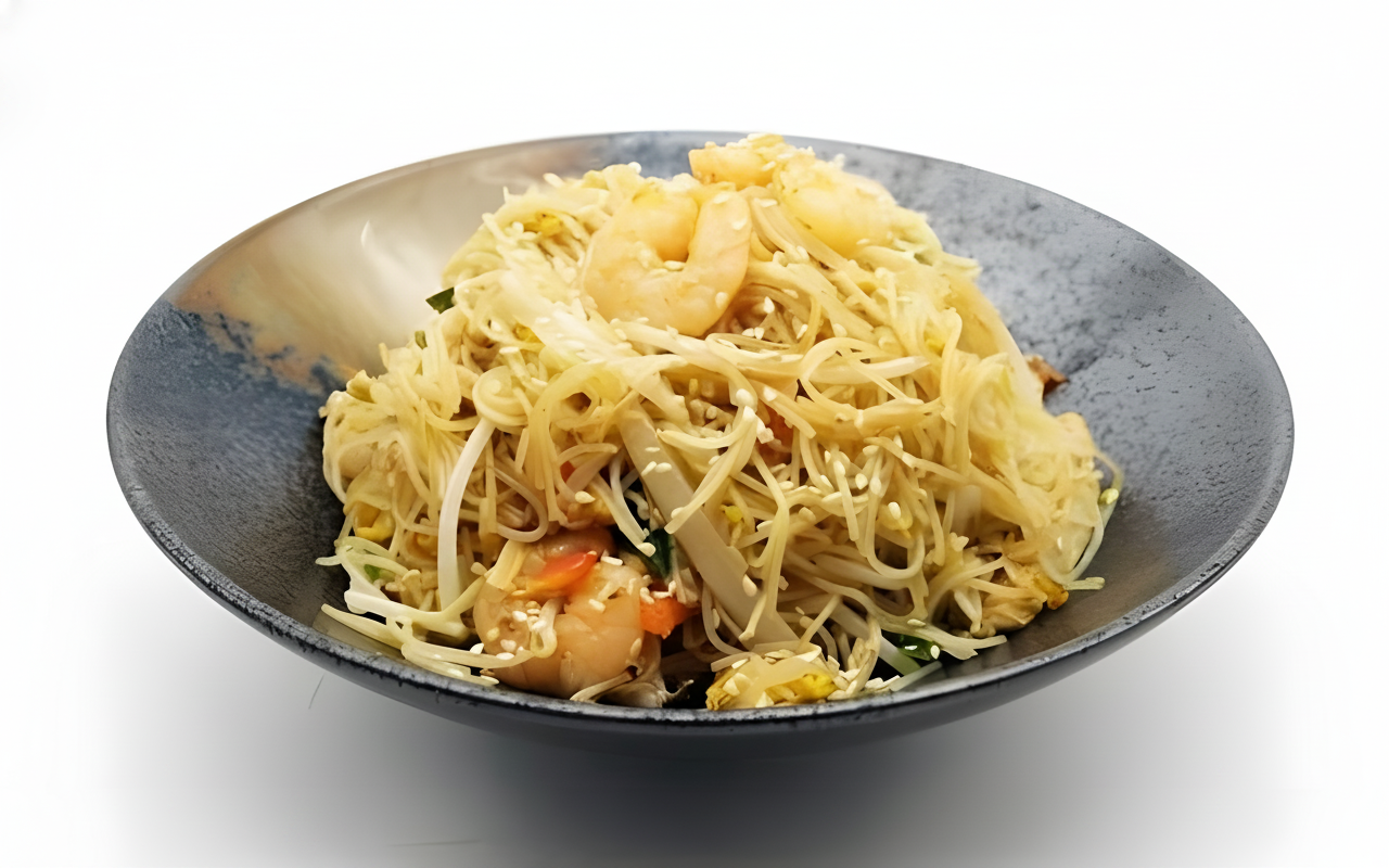 E29. Fried Vermicelli with Shrimp and Chicken in Home Style