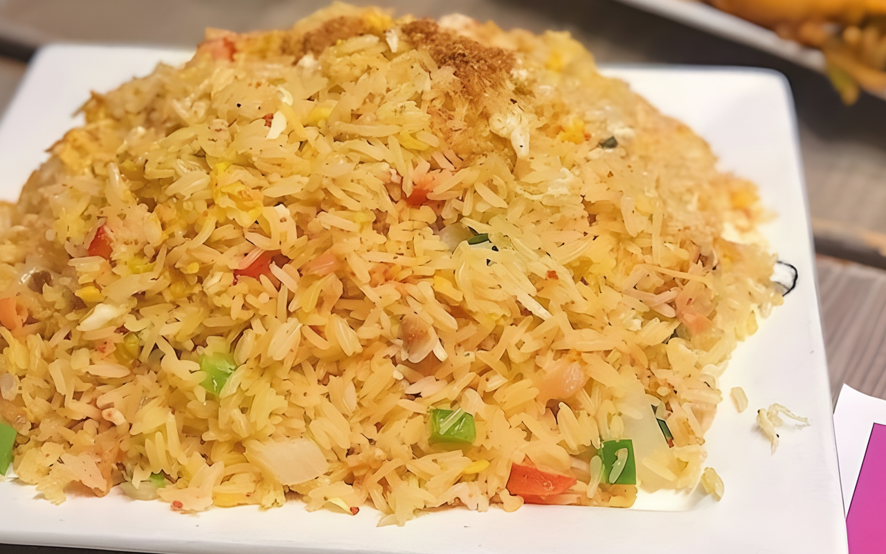 H2. Canadian Smoked Salmon Fried Rice