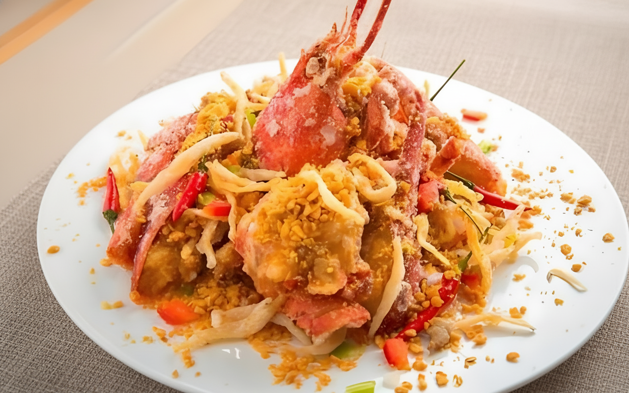 K1. Stir Fried Lobster in Hong Kong Style with Minced Pork