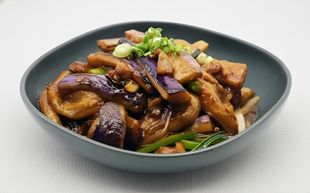 K32. Stir-Fried Eggplant, Minced Pork and Salted Fish with Spicy Sauce