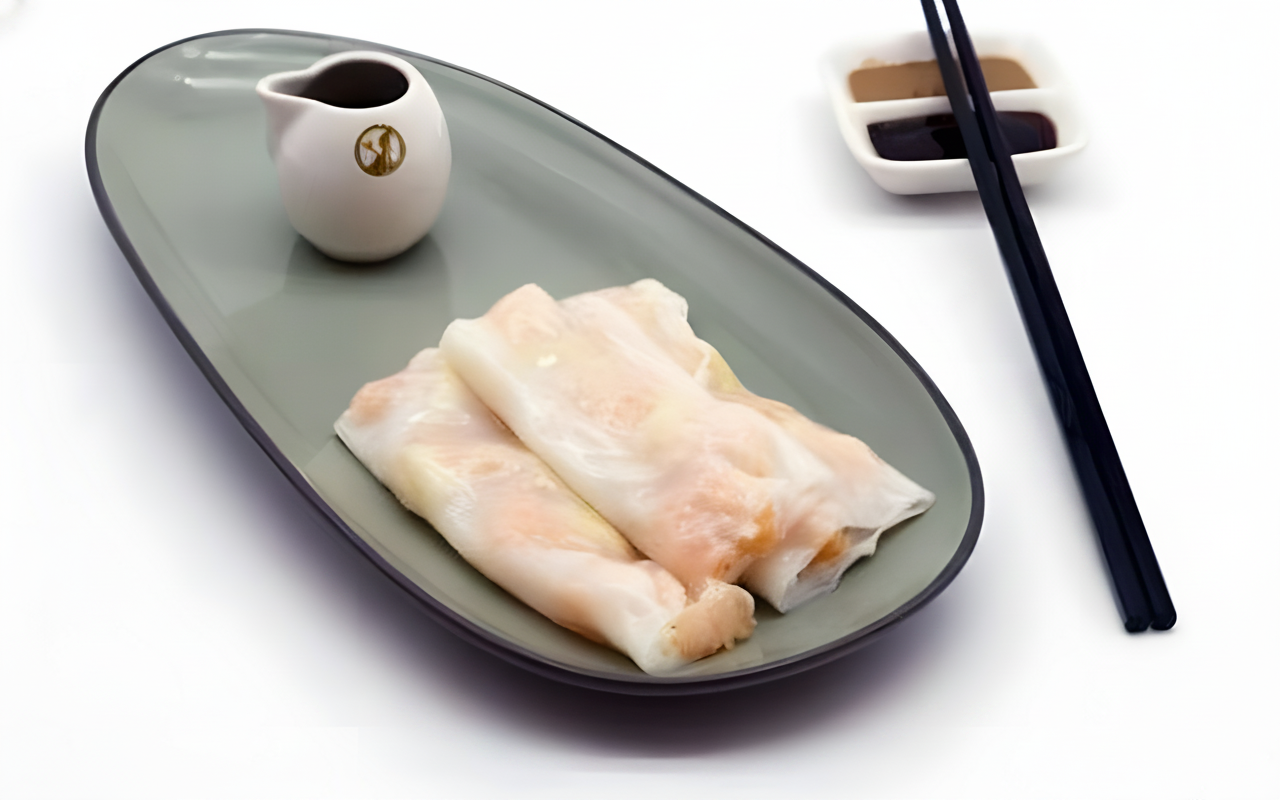 P3. Shrimp and Chive Rice Noodle Roll
